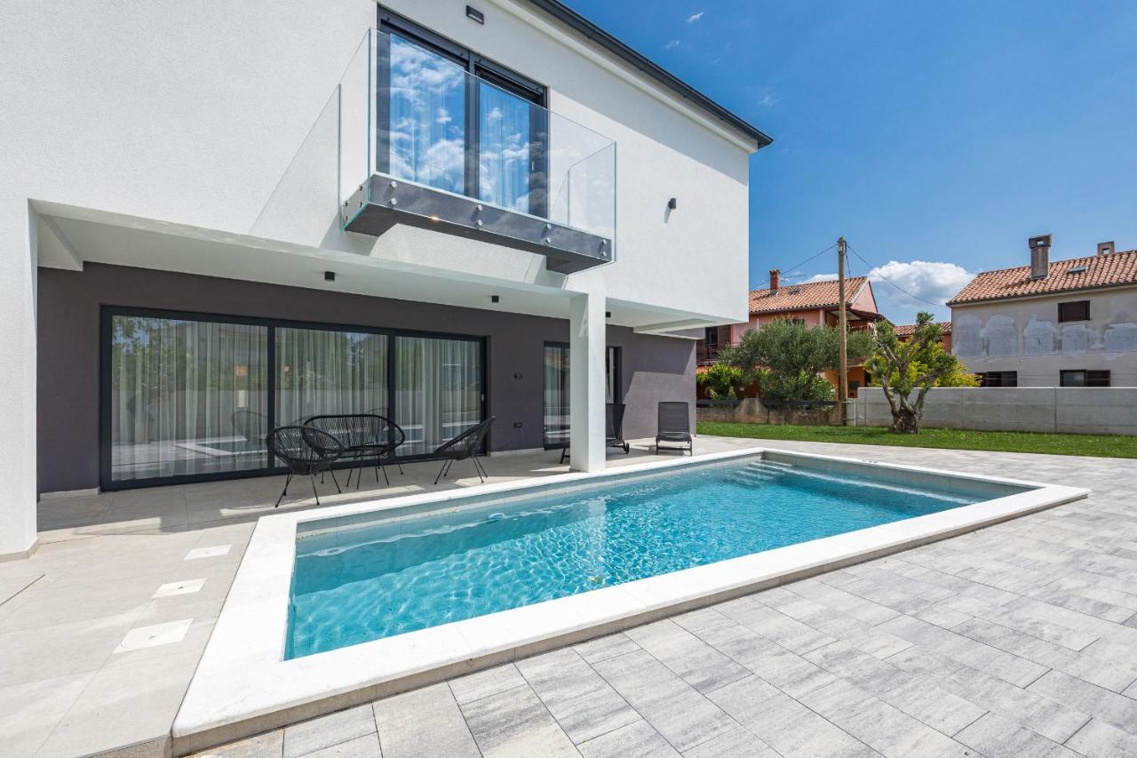 Villa Seaside Bamboo - *